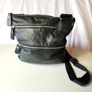 Margot Womens Butter Soft Black Leather Double Zipper Crossbody Purse